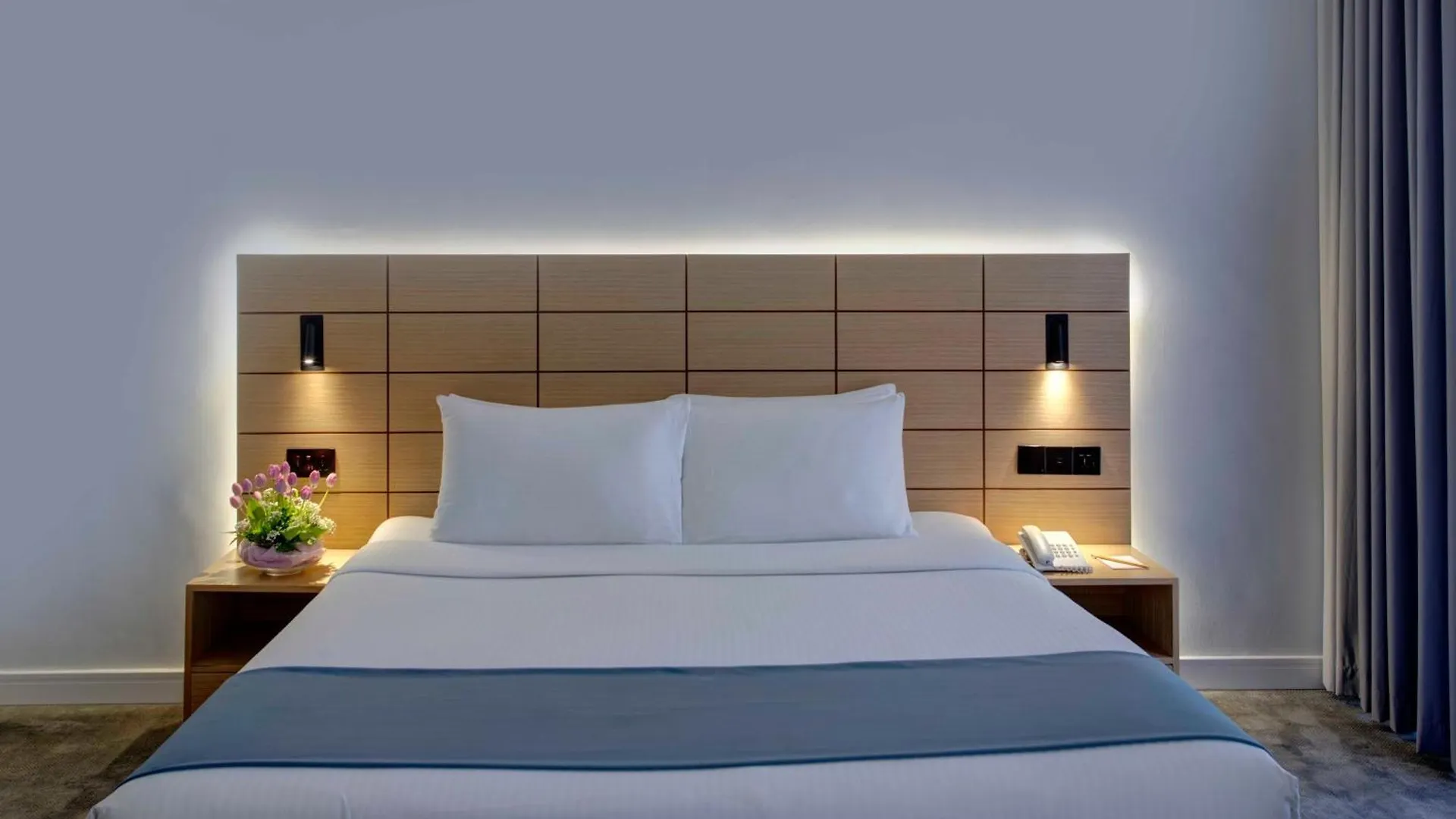 Lotus Grand Hotel Dubai